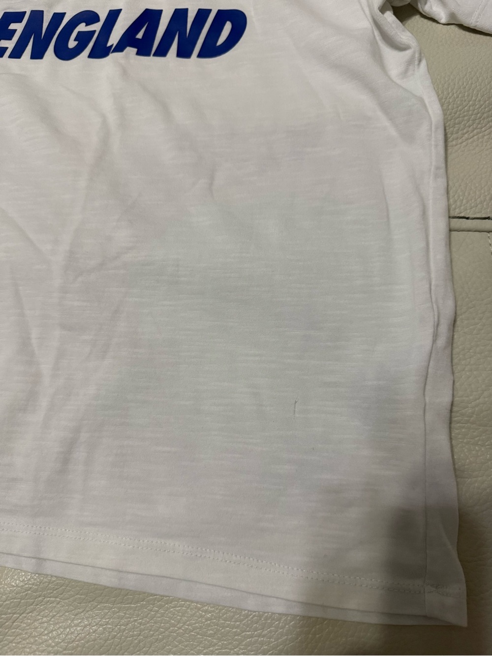 Nike White Tee with Blue Swoosh and ENGLAND Text Boy’s Size Medium - Picture 5 of 8